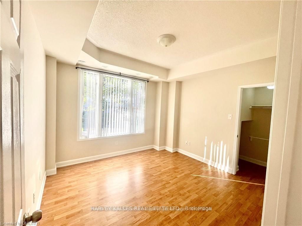 3050 ERIN CENTRE Blvd, unit 166 for rent