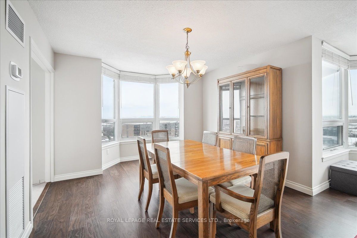 8 Lisa St, unit 1707 for sale