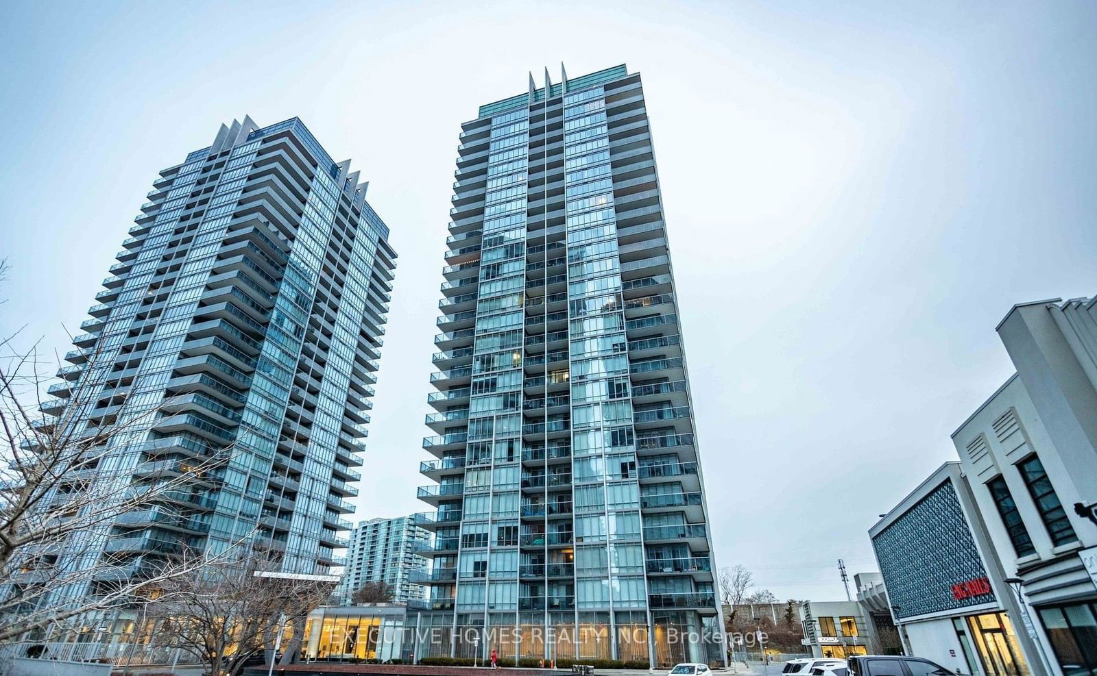 90 Park Lawn Rd, unit 1710 for sale