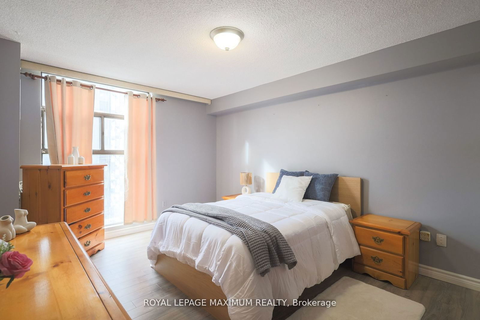 135 Marlee Avenue Condos, York Crosstown, Toronto