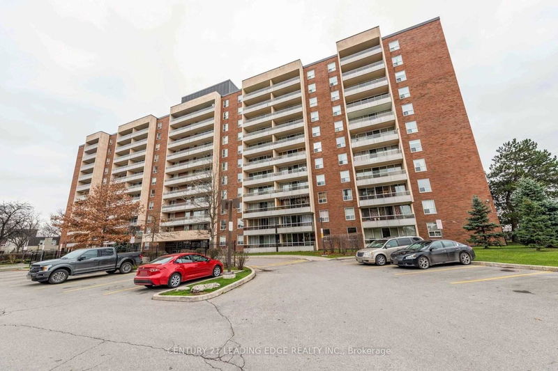 25 Four Winds Dr, unit 811 for sale