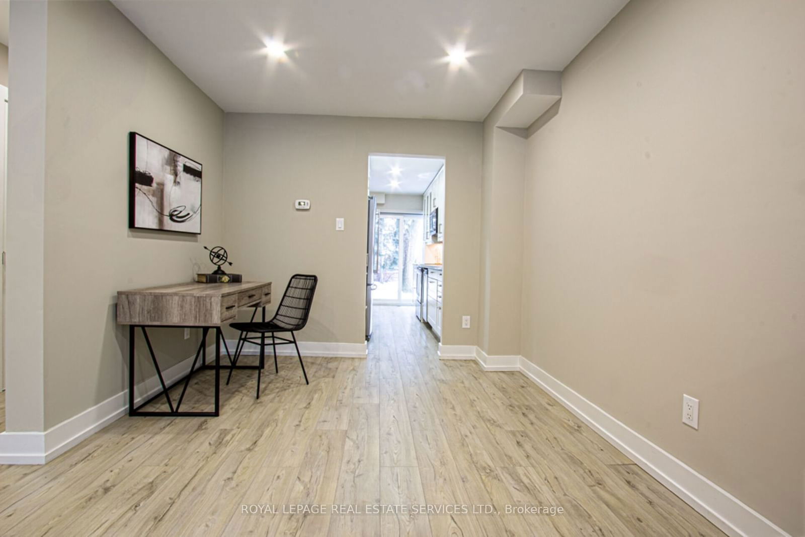 2272 Mowat Ave, unit 76 for sale