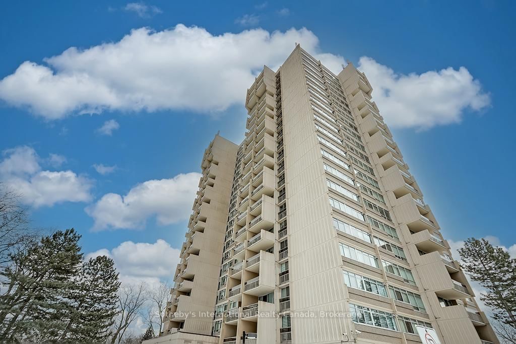 1359 White Oaks Blvd, unit 103 for sale