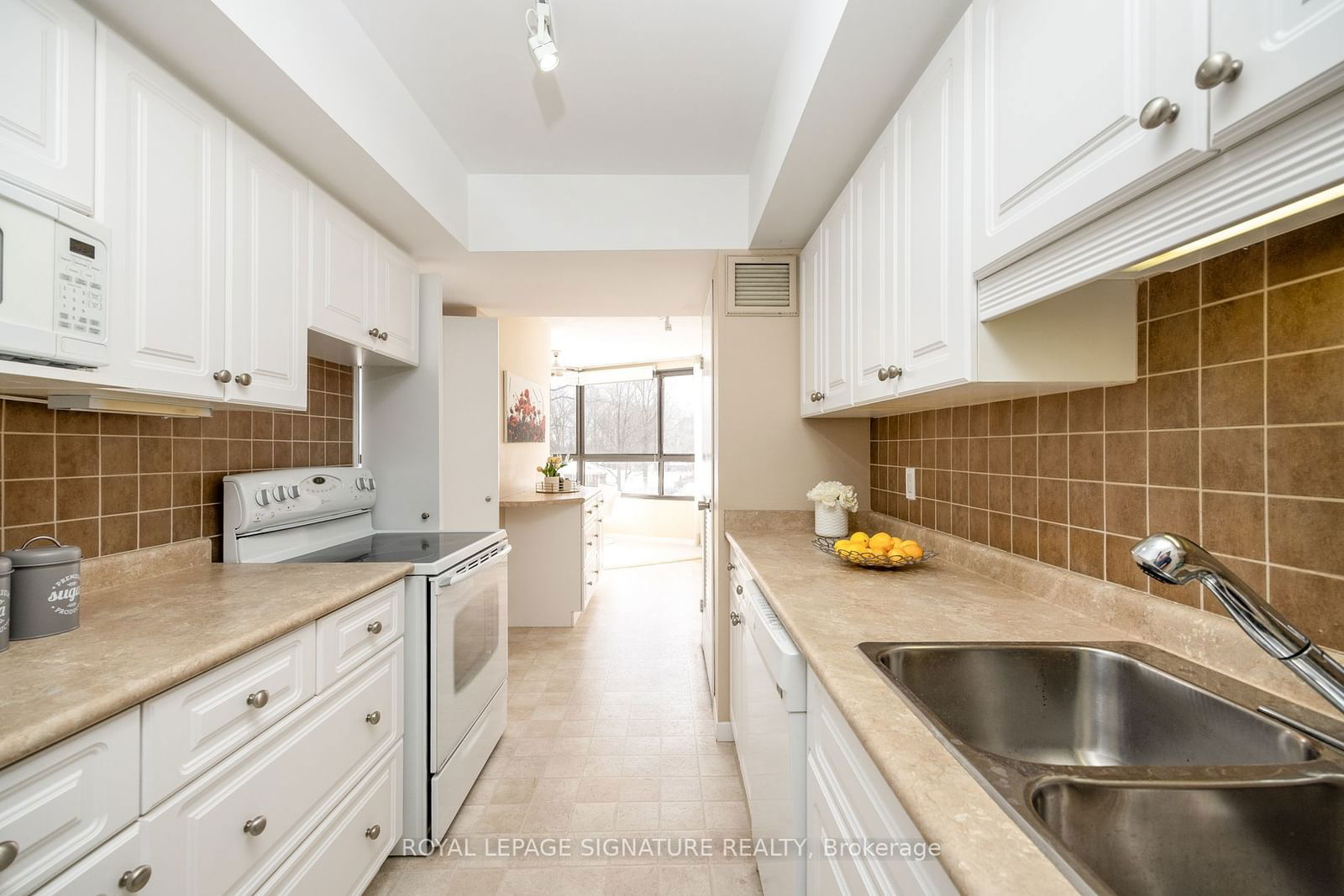 1300 Bloor St, unit 203 for sale