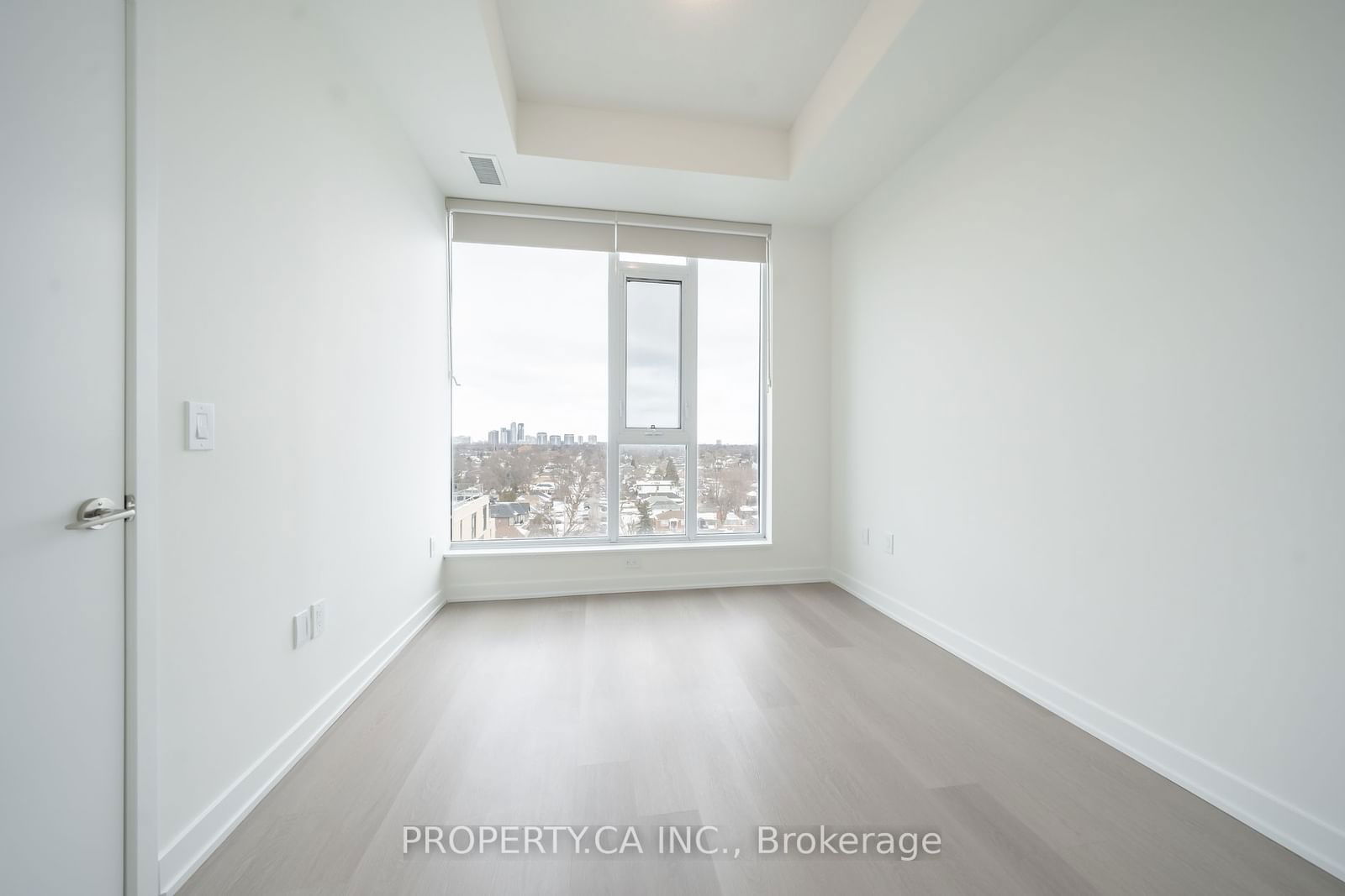 859 The Queensway, unit 816 for rent