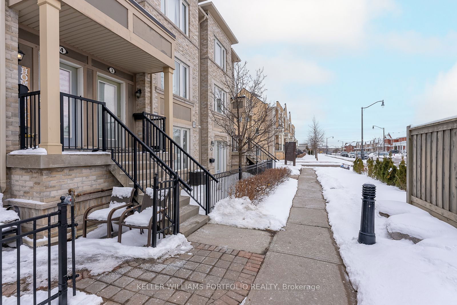 60 Fairwood Circ, unit 4 for rent