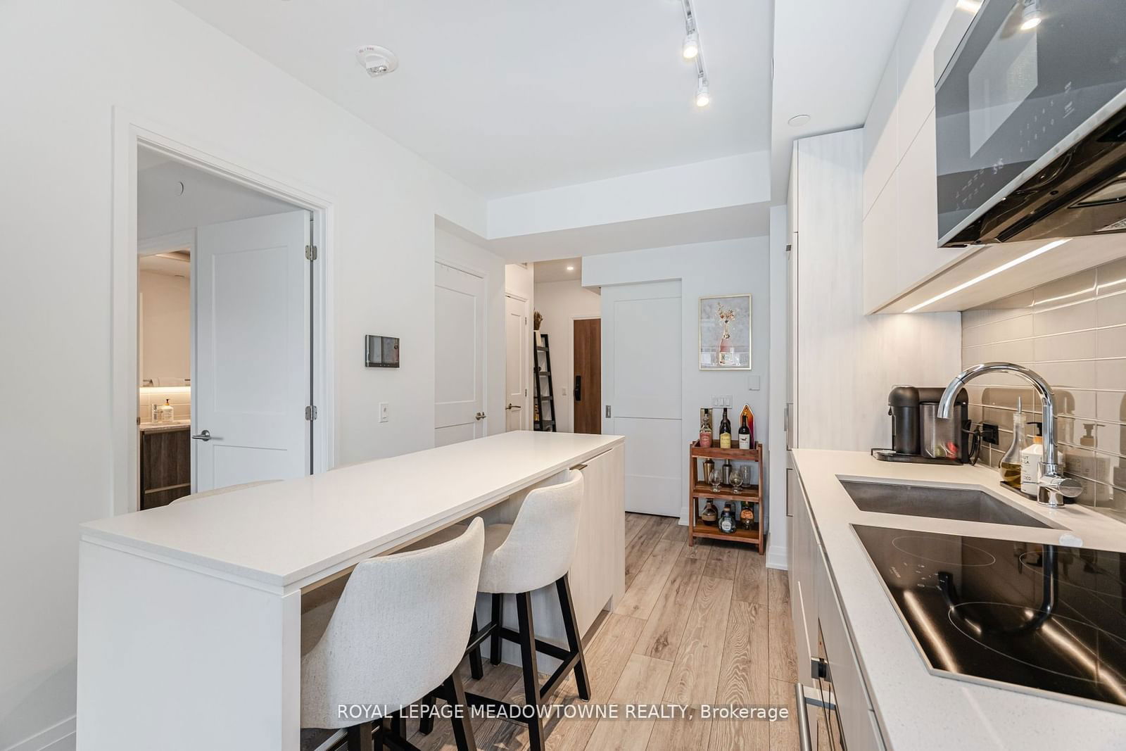 21 Park St E, unit 616 for sale