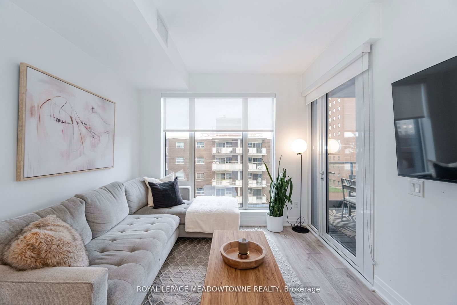 21 Park St E, unit 616 for sale