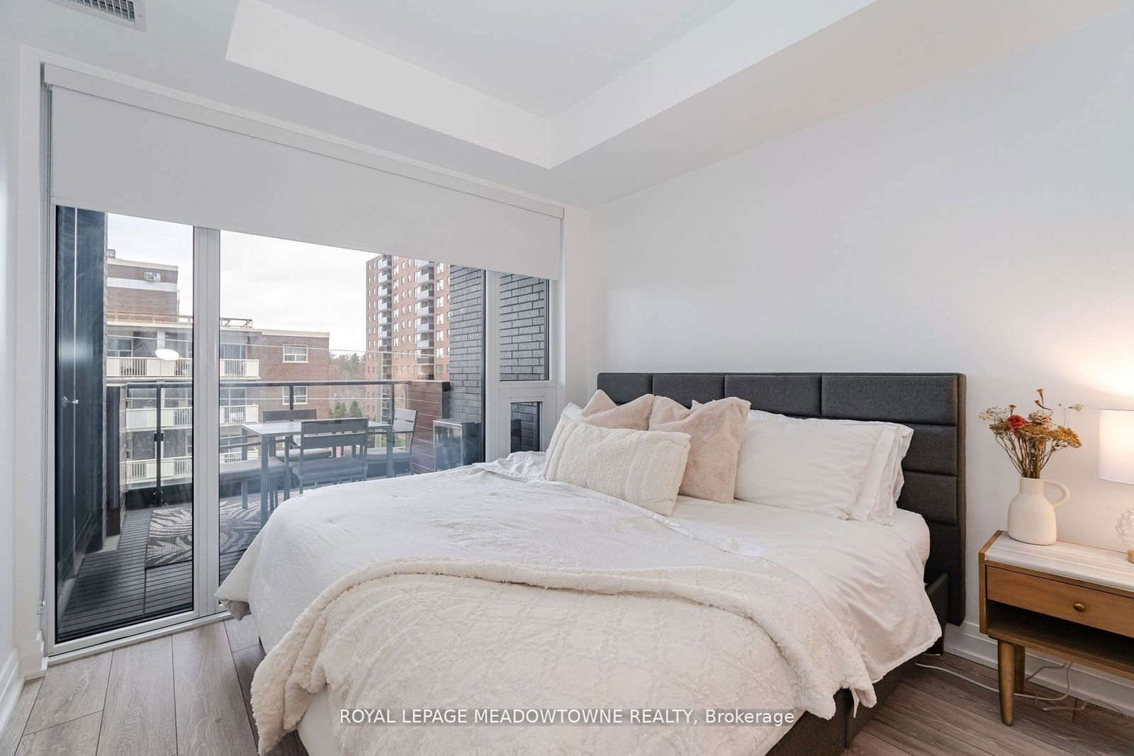 21 Park St E, unit 616 for sale