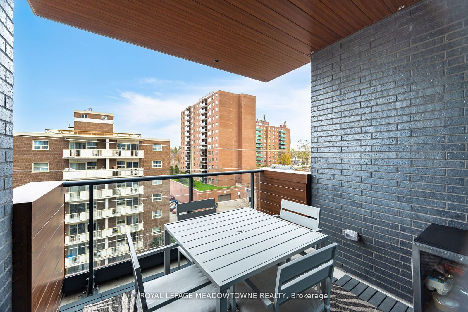 21 Park St E, unit 616 for sale