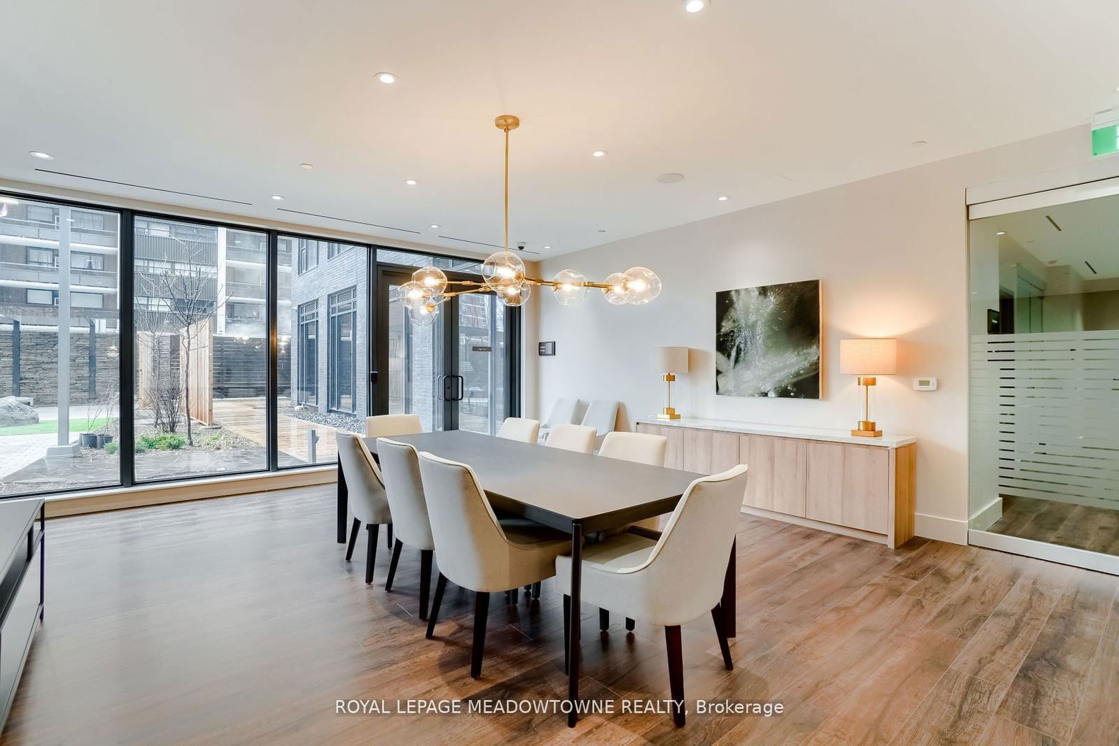 21 Park St E, unit 616 for sale