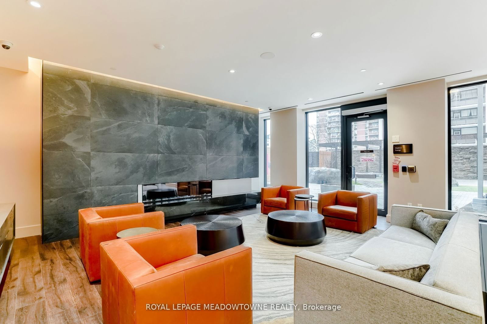 21 Park St E, unit 616 for sale