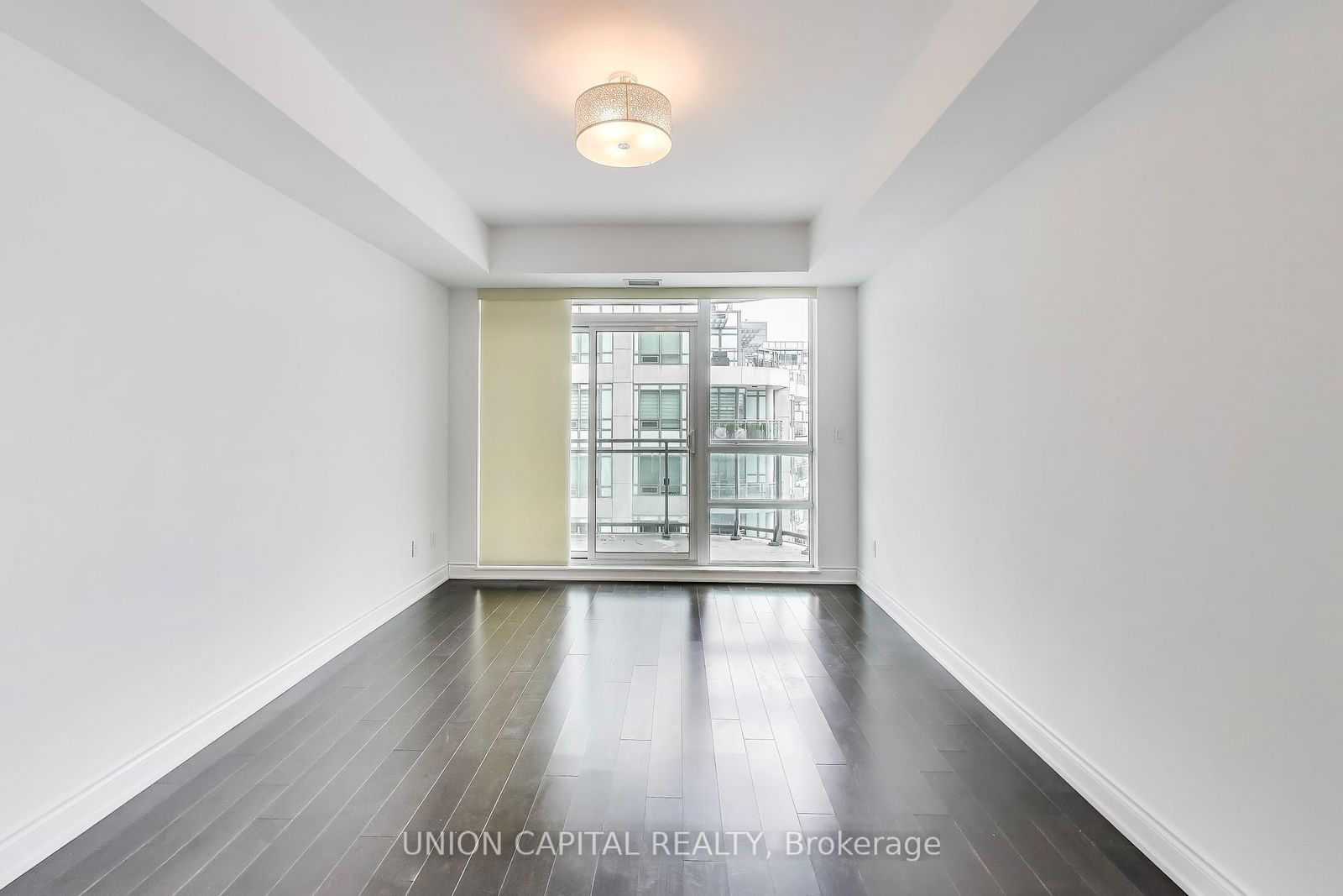 3500 Lakeshore Rd W, unit 525 for rent