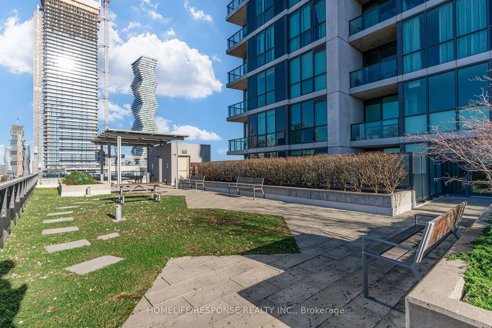 3985 GRAND PARK Dr, unit 305 for sale