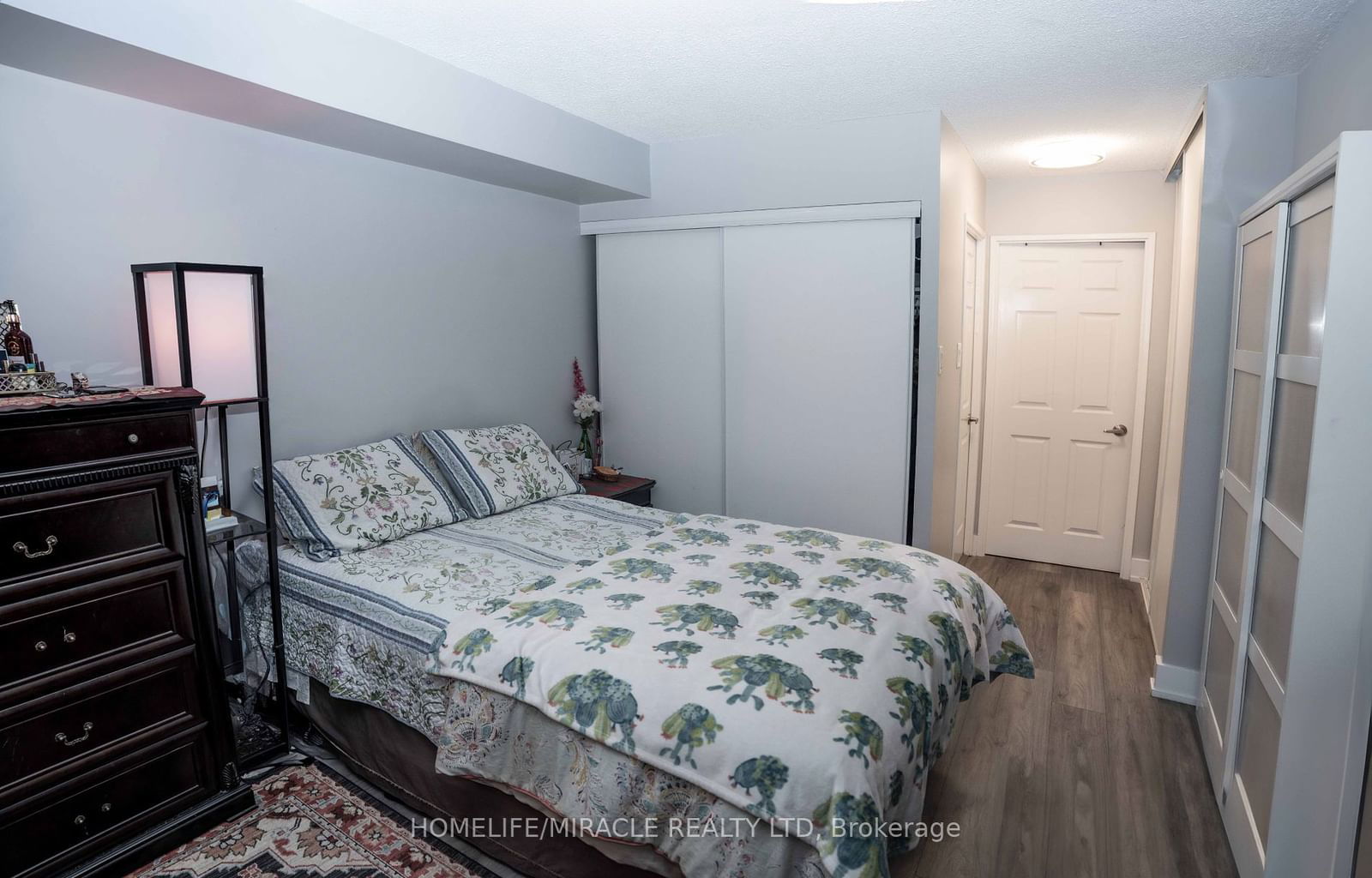 50 Kingsbridge Garden Circ, unit 309 for rent