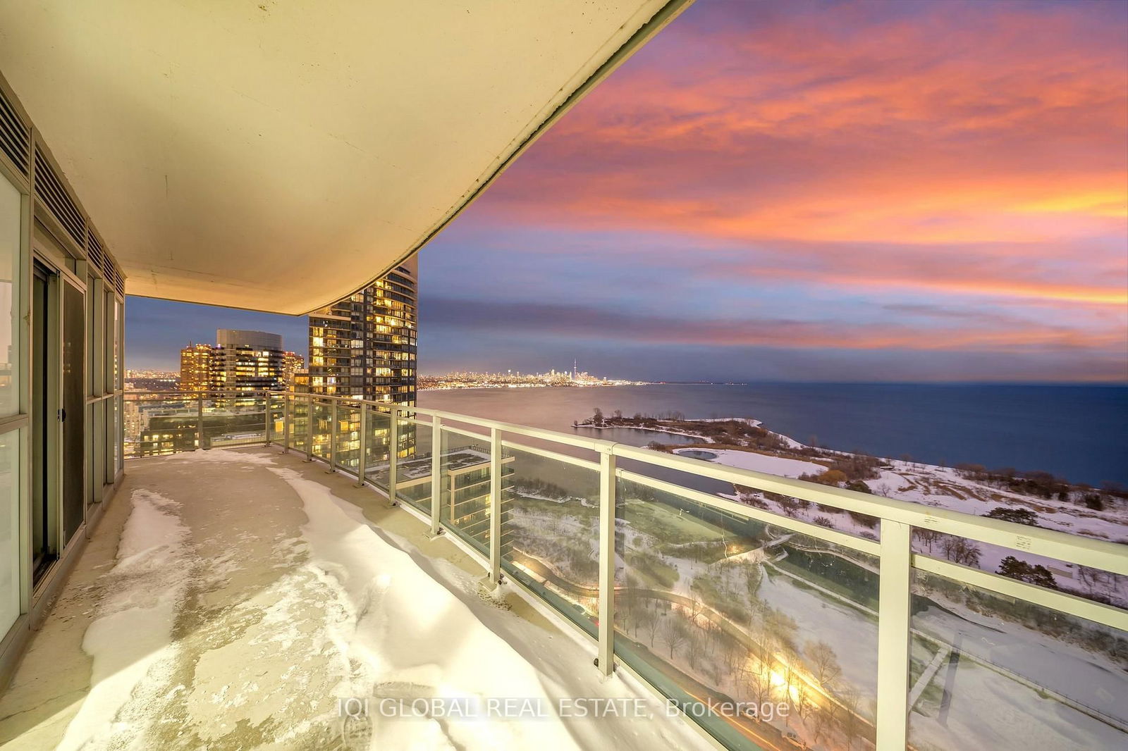 33 Shore Breeze Dr, unit 2509 for sale