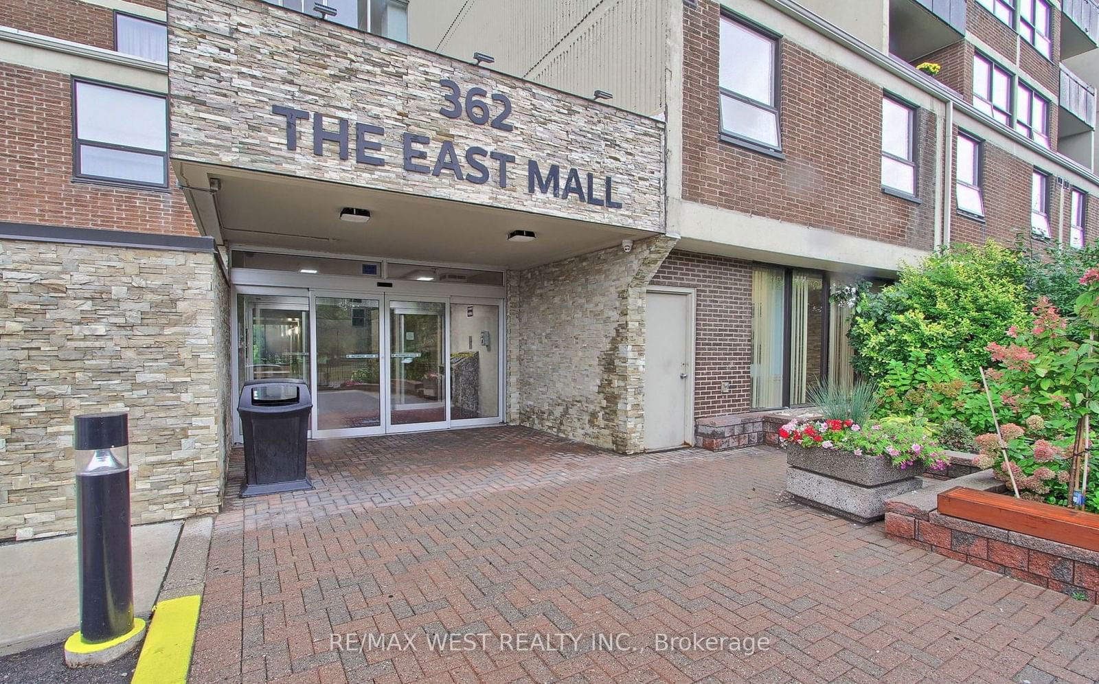 362 THE EAST MALL, unit 1008 for rent