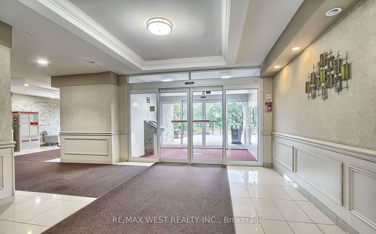 362 THE EAST MALL, unit 1008 for rent