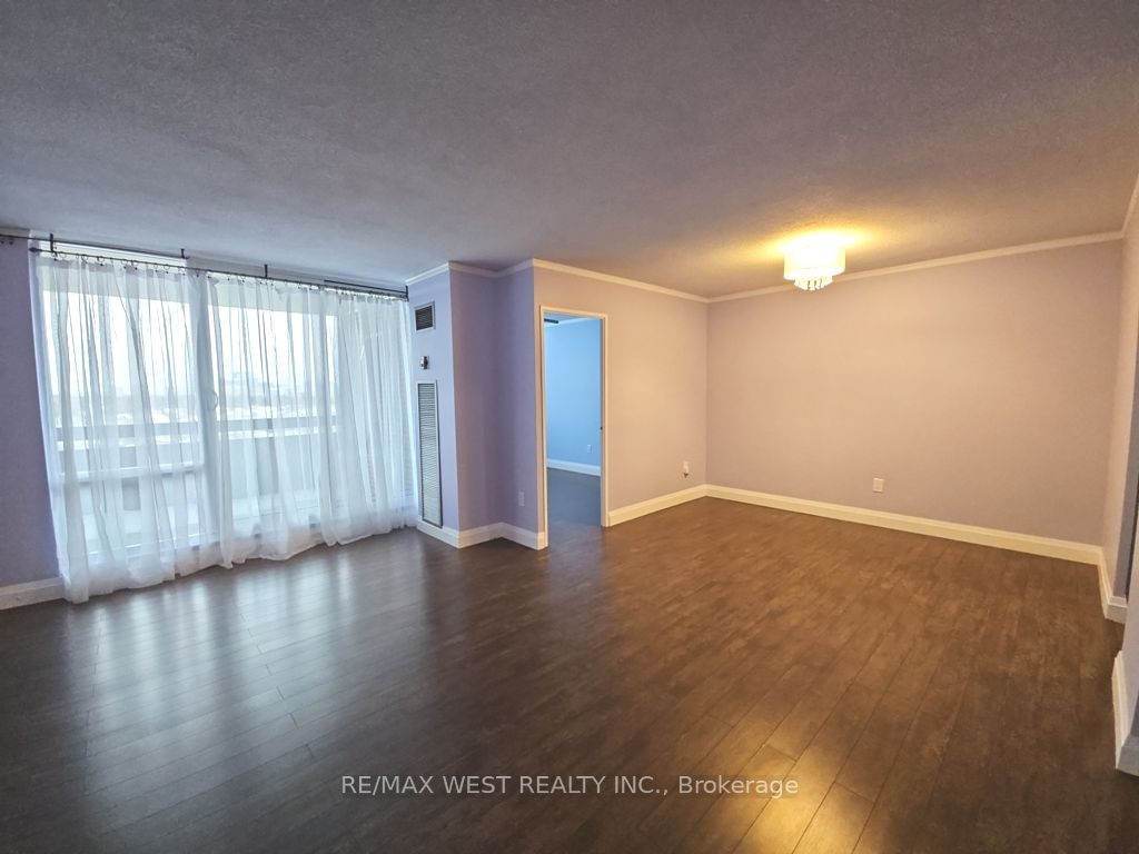 362 THE EAST MALL, unit 1008 for rent