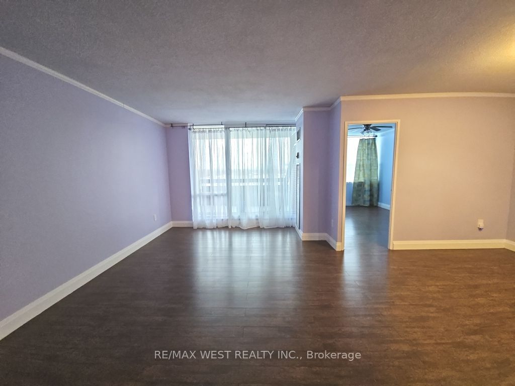 362 THE EAST MALL, unit 1008 for rent