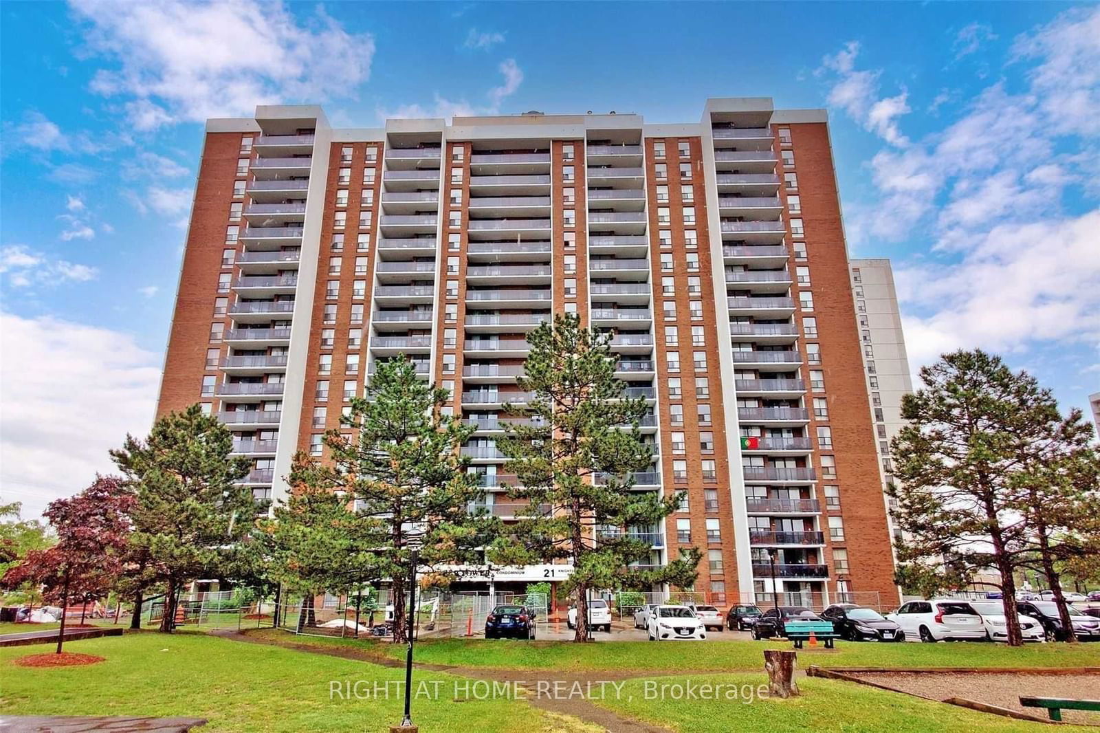 21 Knightsbridge Rd, unit 1806 for rent