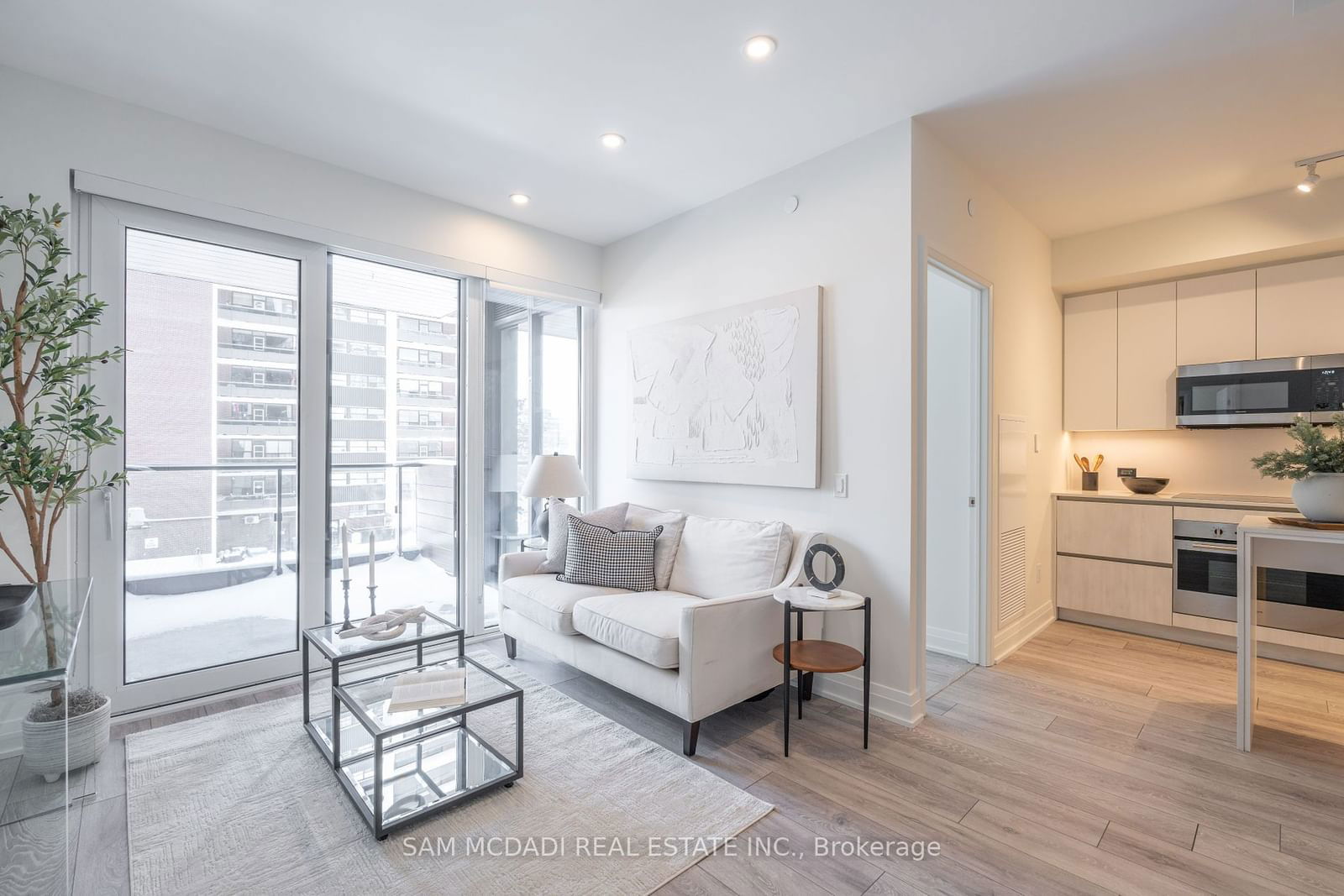 21 Park St E, unit 321 for sale