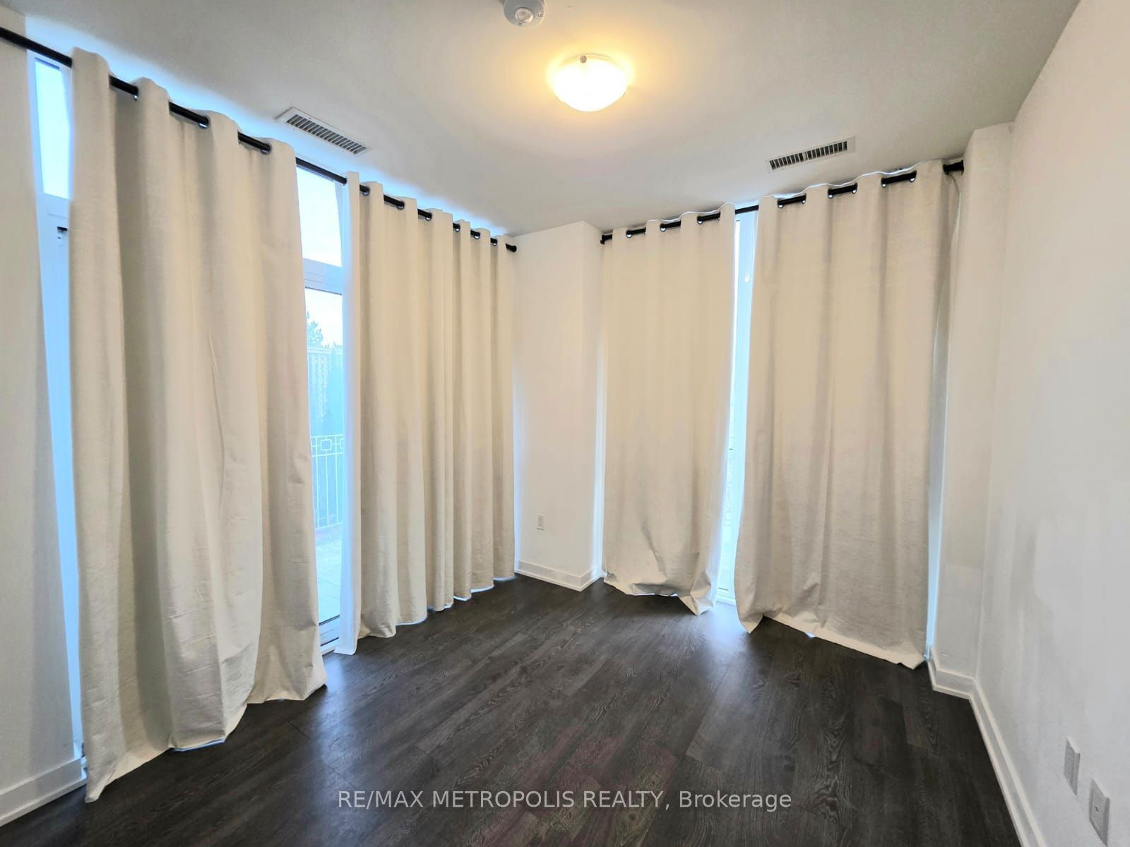 4699 Glen Erin Dr, unit 104 for rent