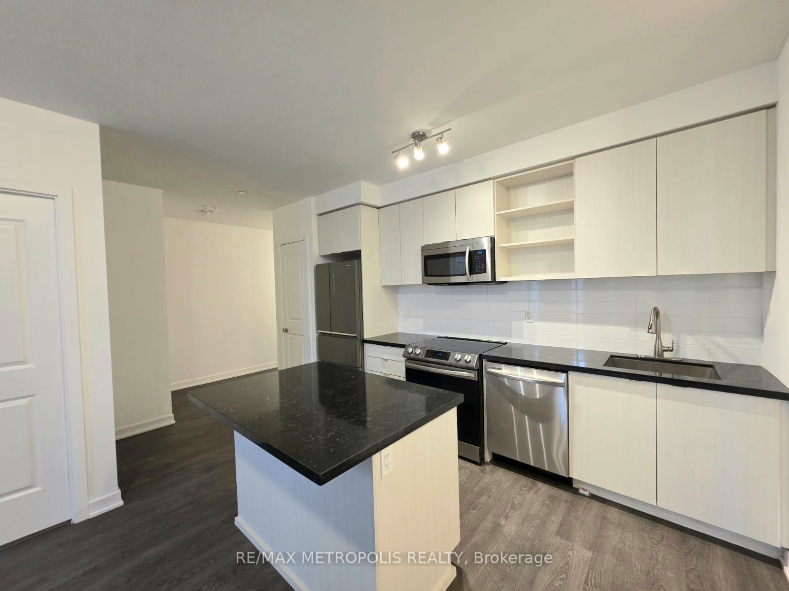 4699 Glen Erin Dr, unit 104 for rent