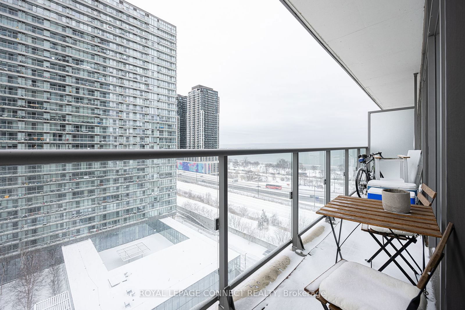 105 The Queensway, unit 1215 for sale