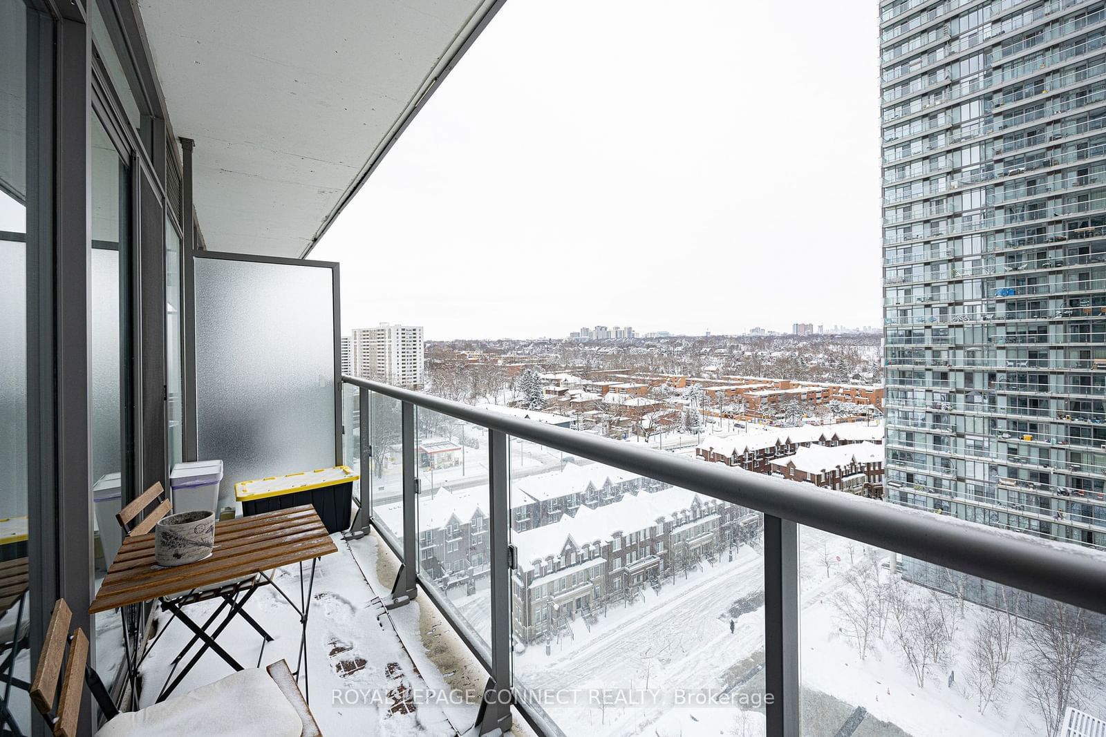 105 The Queensway, unit 1215 for sale