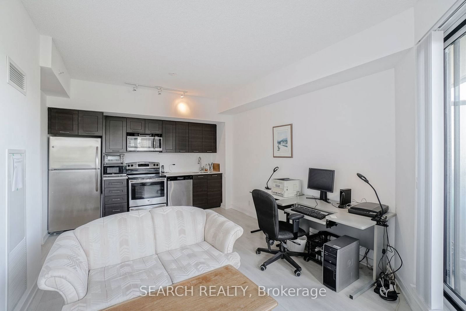 2212 Lakeshore Blvd W, unit 316 for rent