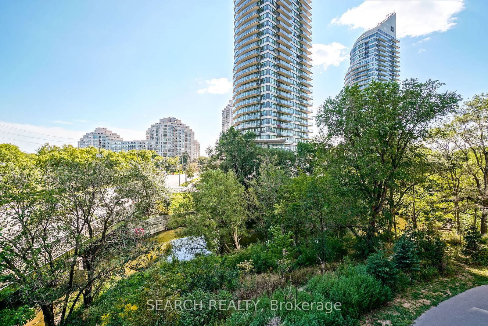 2212 Lakeshore Blvd W, unit 316 for rent