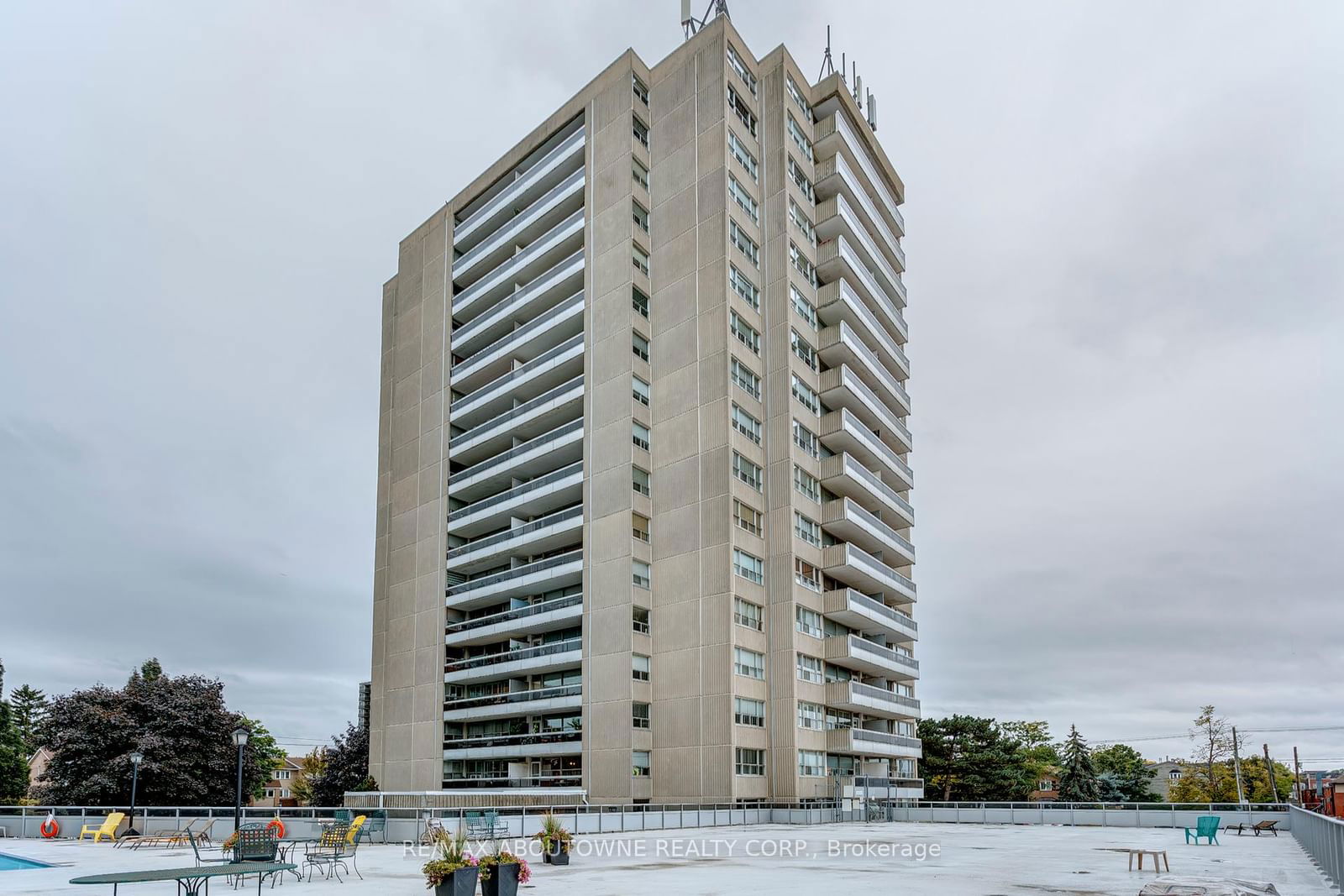 The Lighthouse Condos, Oakville, Toronto