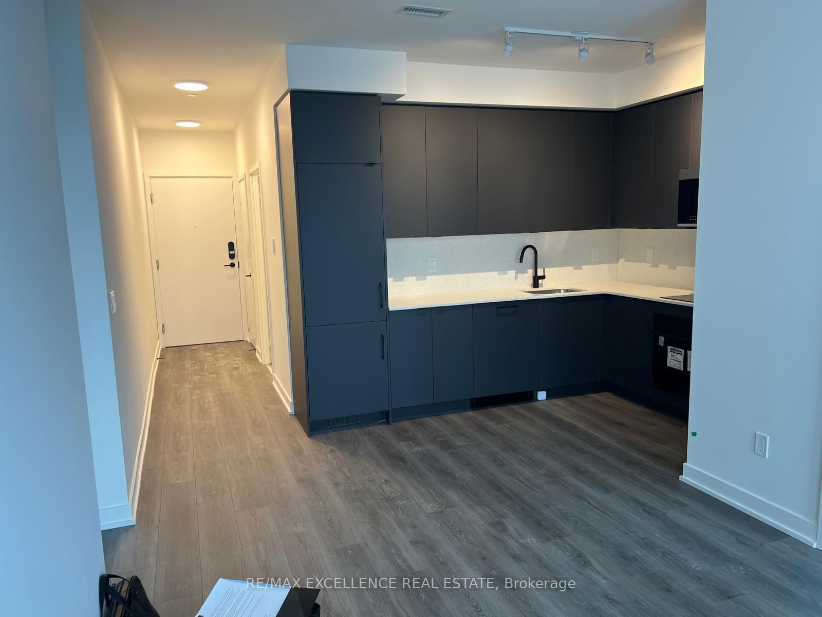 225 Malta Ave, unit 2102 for rent