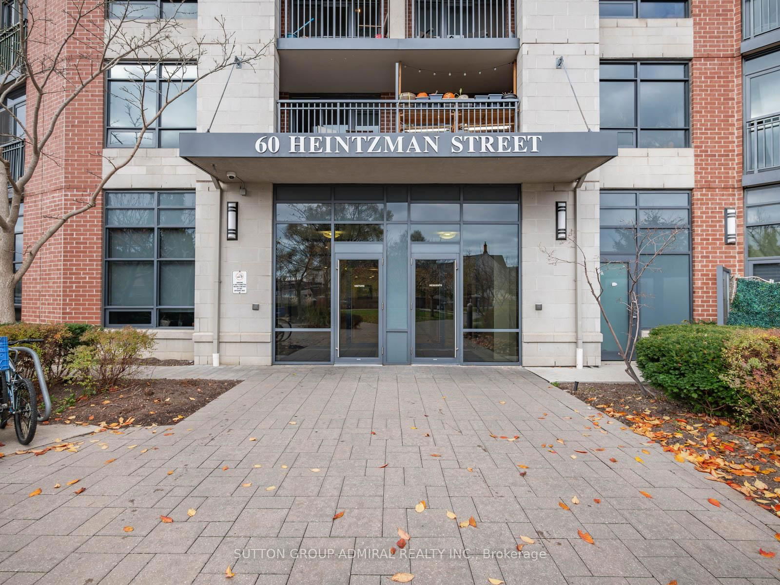 60 Heintzman St, unit 1715 for sale