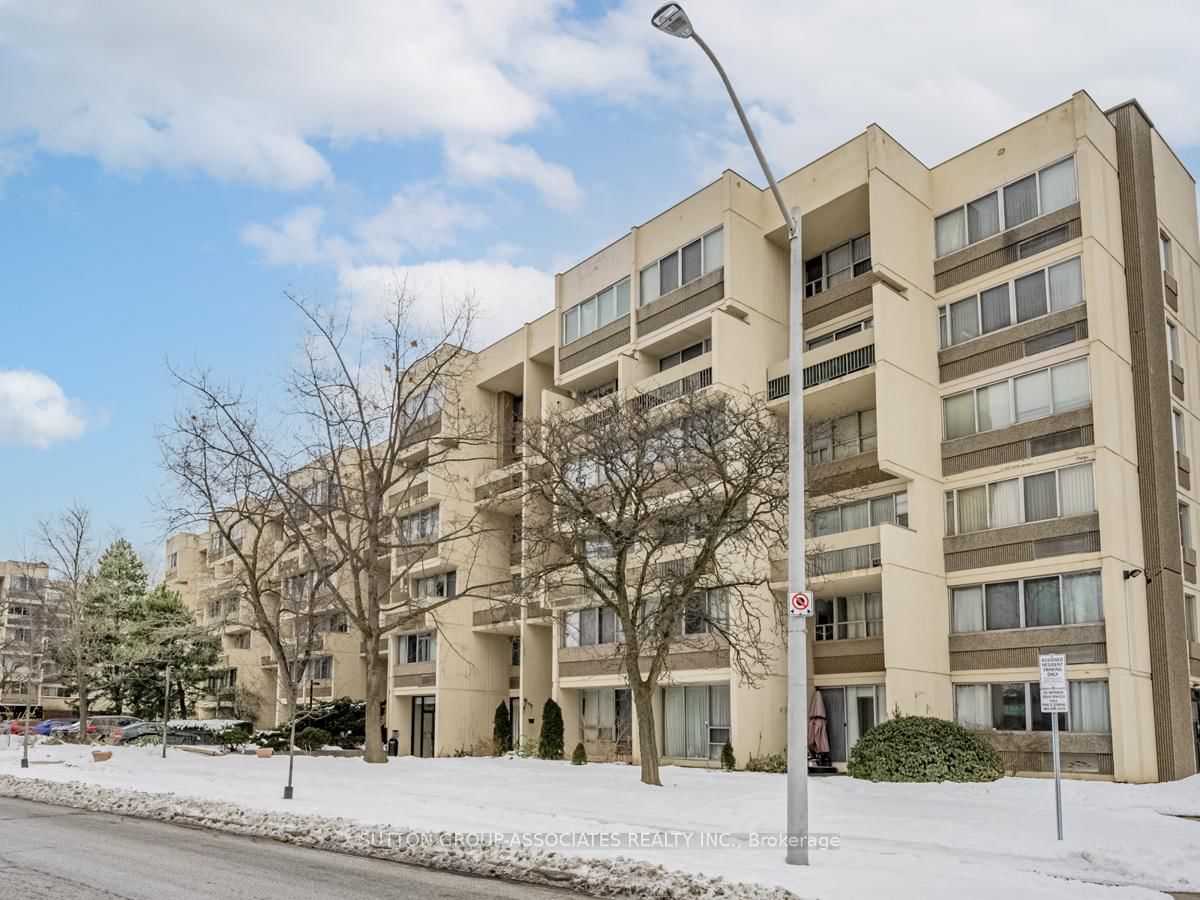 1300 Marlborough Crt, unit 504 for sale