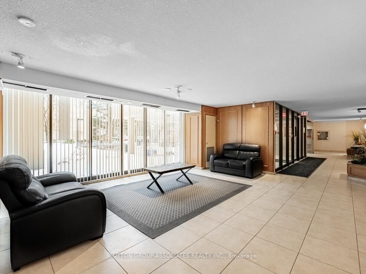 1300 Marlborough Crt, unit 504 for sale