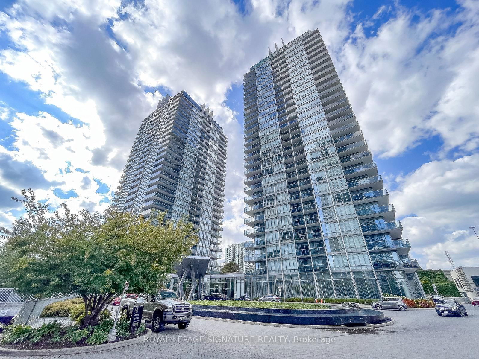 90 Park Lawn Rd, unit 503 for sale