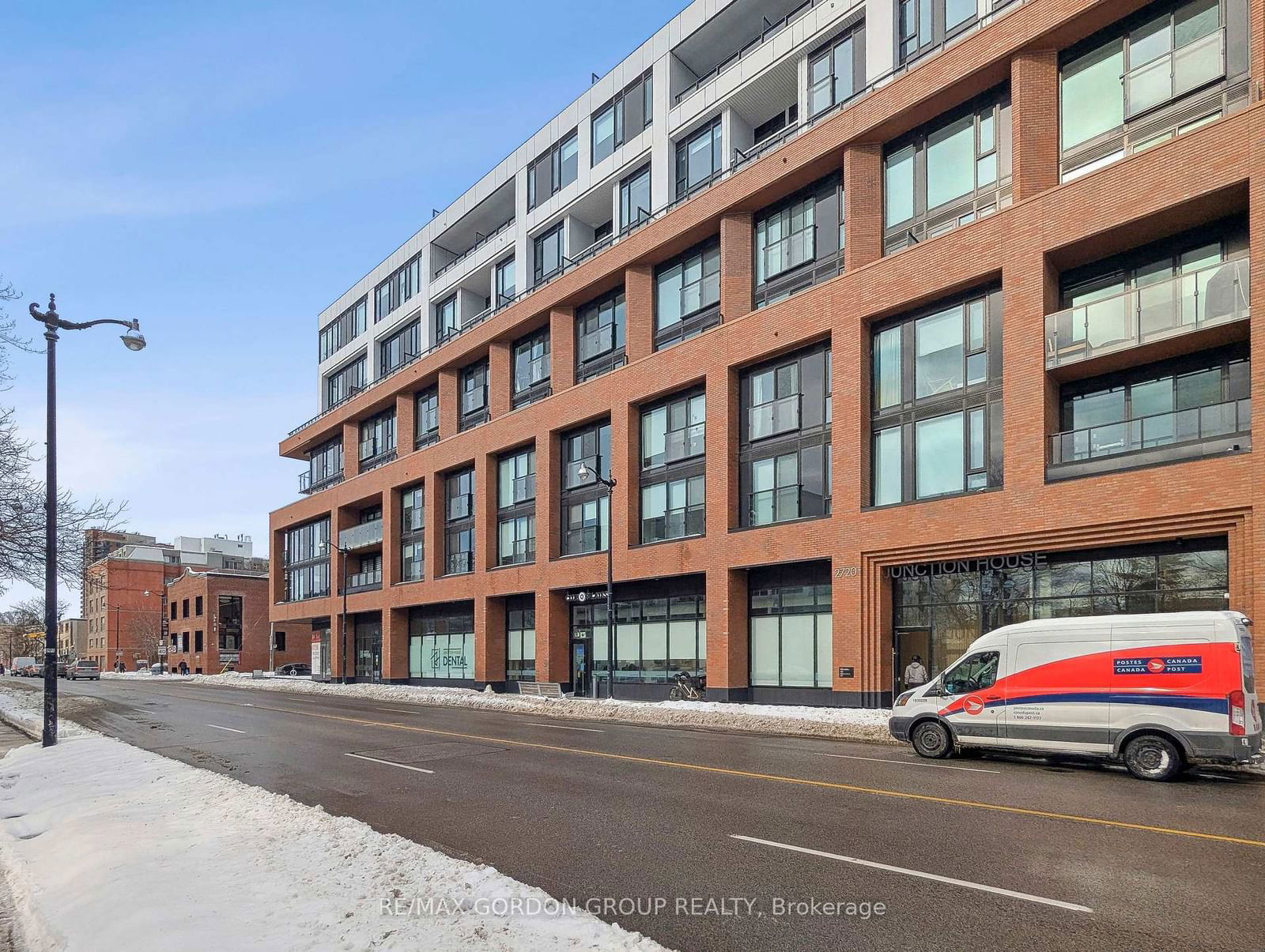 2720 Dundas St W, unit 423 for sale