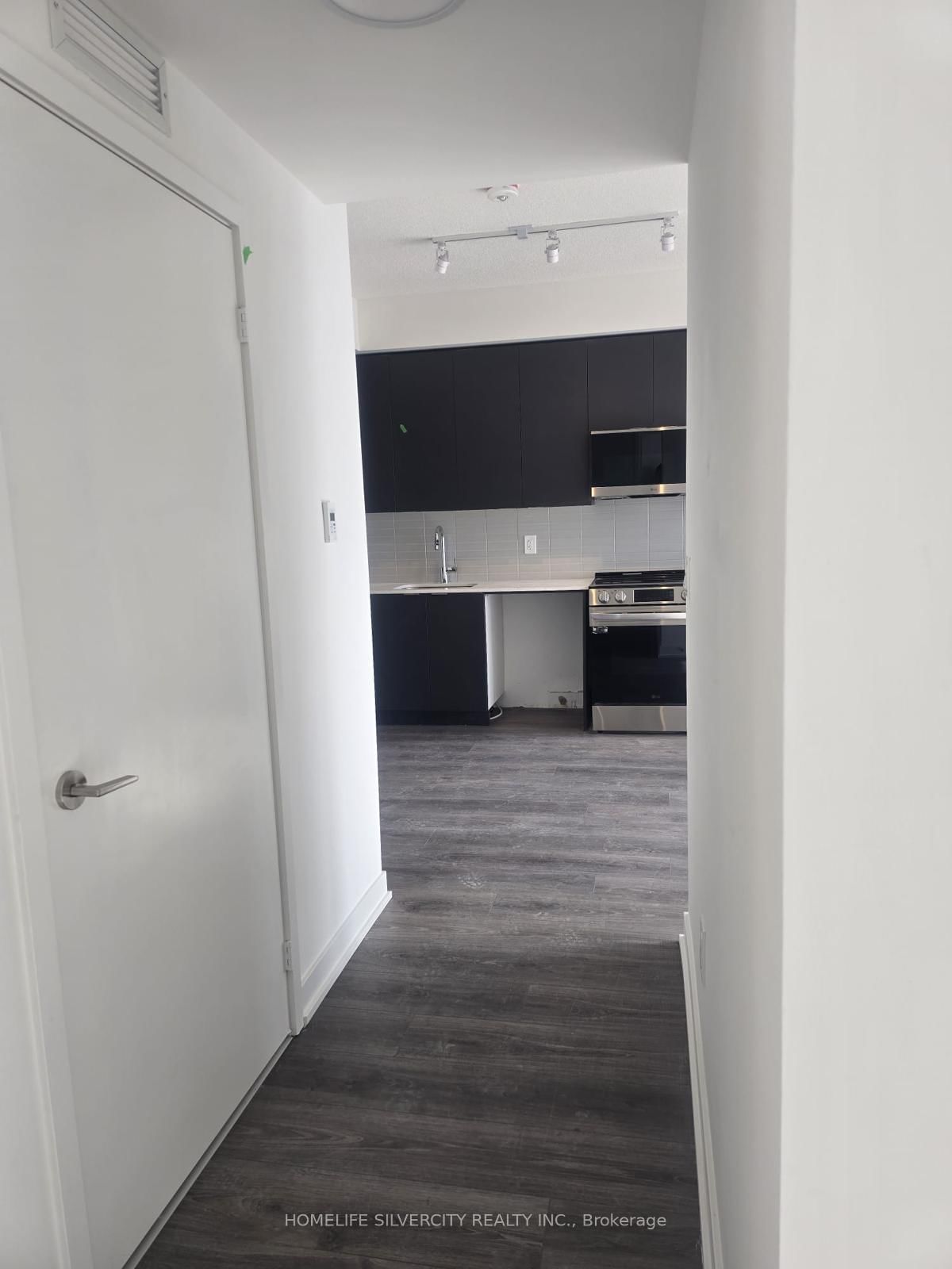 225 Malta Ave E, unit 1707 for rent