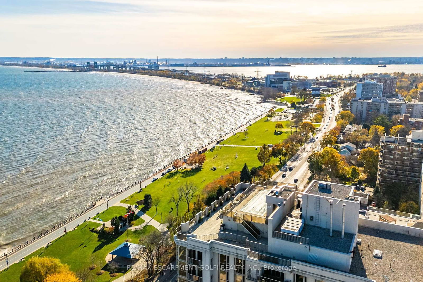 Bunton's Wharf Condos, Burlington, Toronto