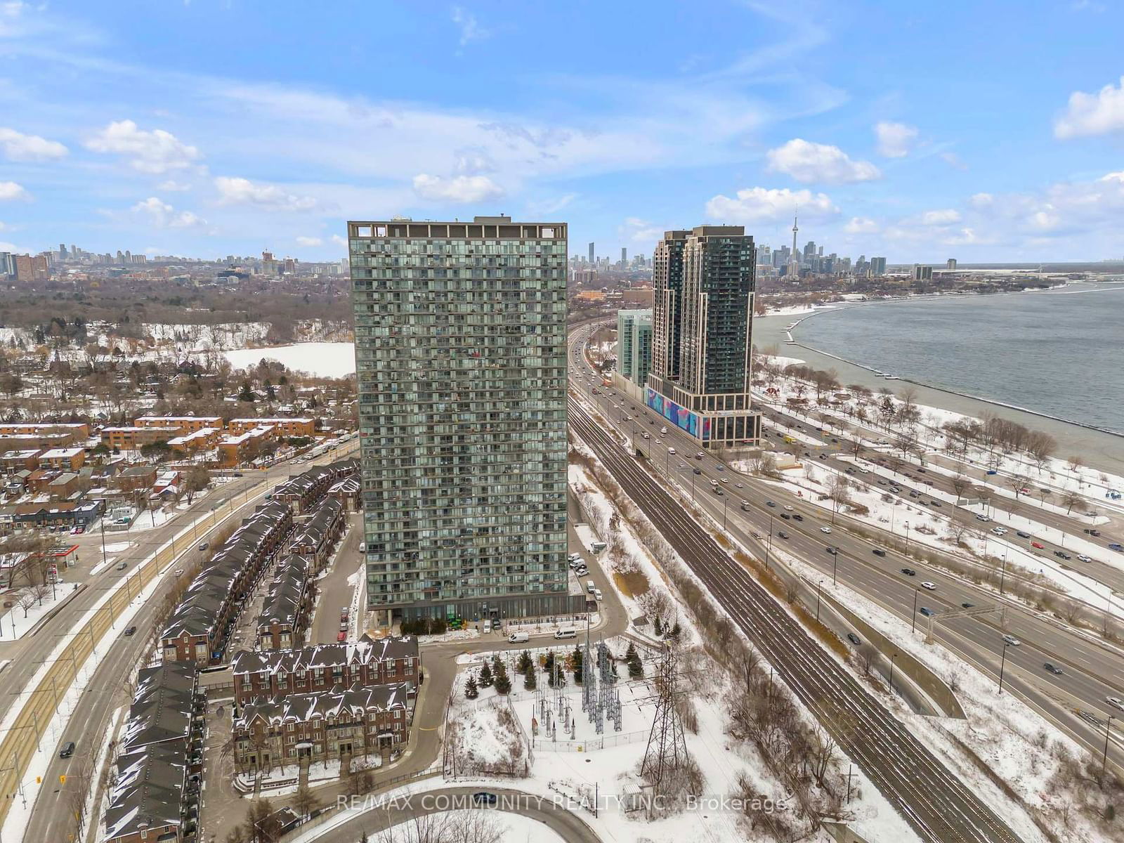 105 The Queensway, unit 1516 for sale