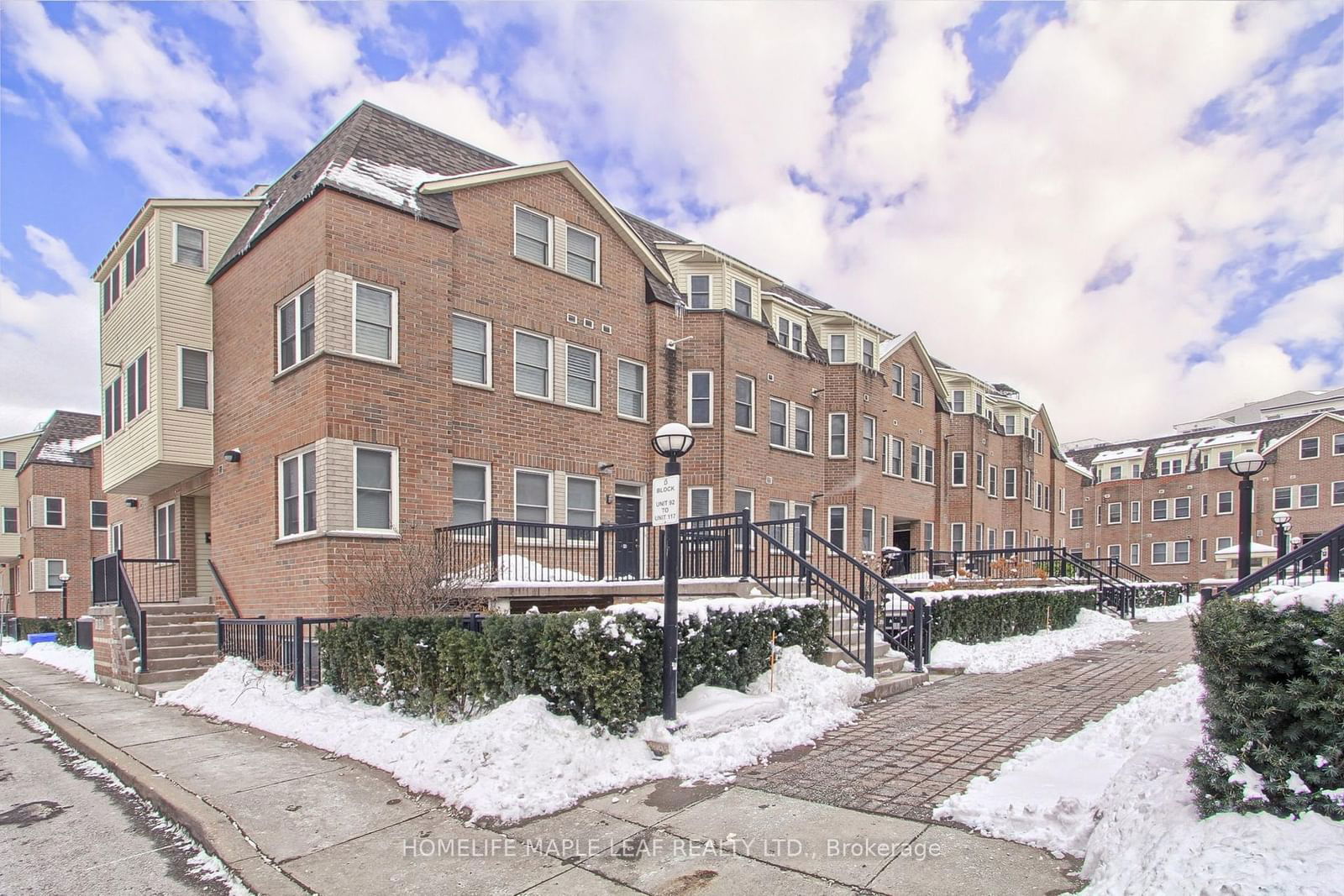 Liberty Walk Townhomes, North York, Toronto