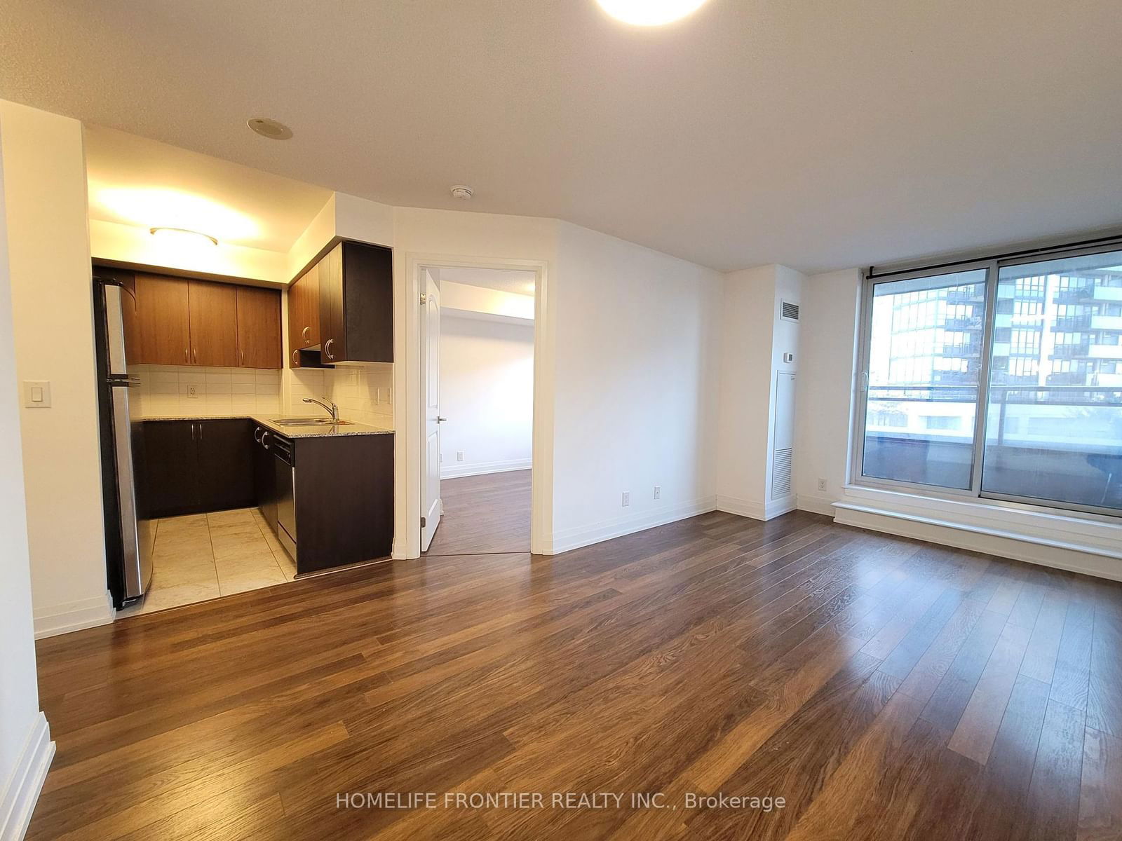 1060 Sheppard Ave W, unit 403 for rent