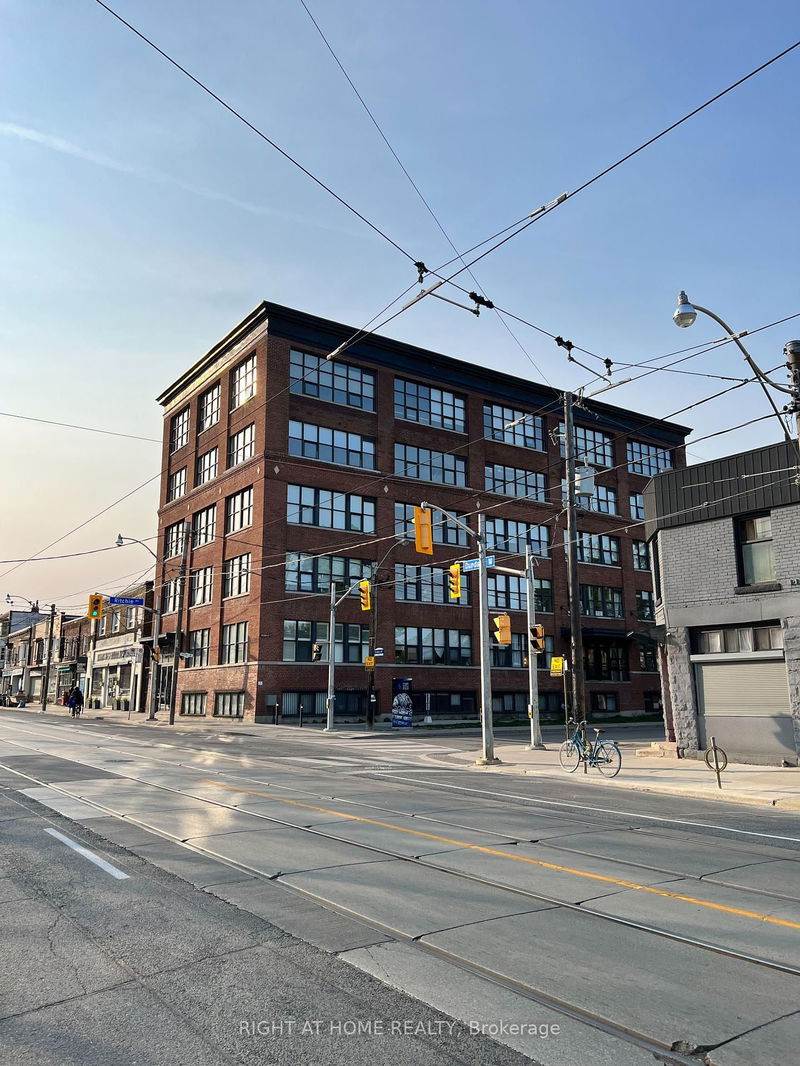 2154 Dundas St W, unit 406 for rent