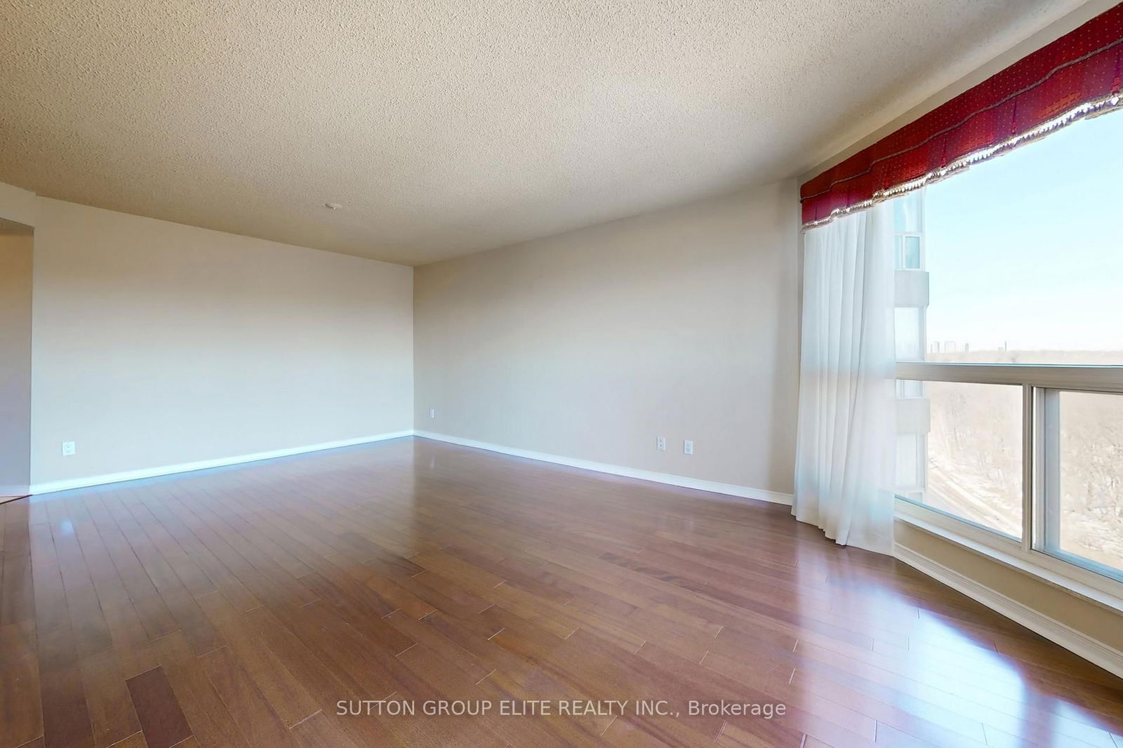 1800 The Collegeway, unit 1005 for rent