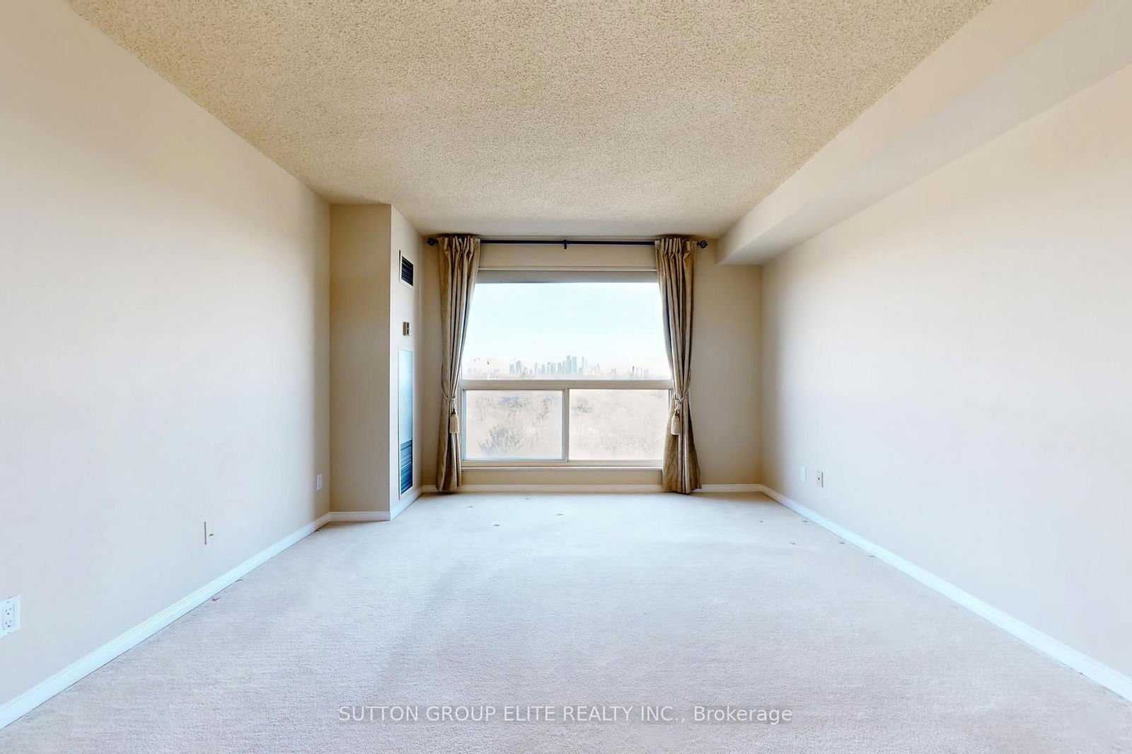 1800 The Collegeway, unit 1005 for rent