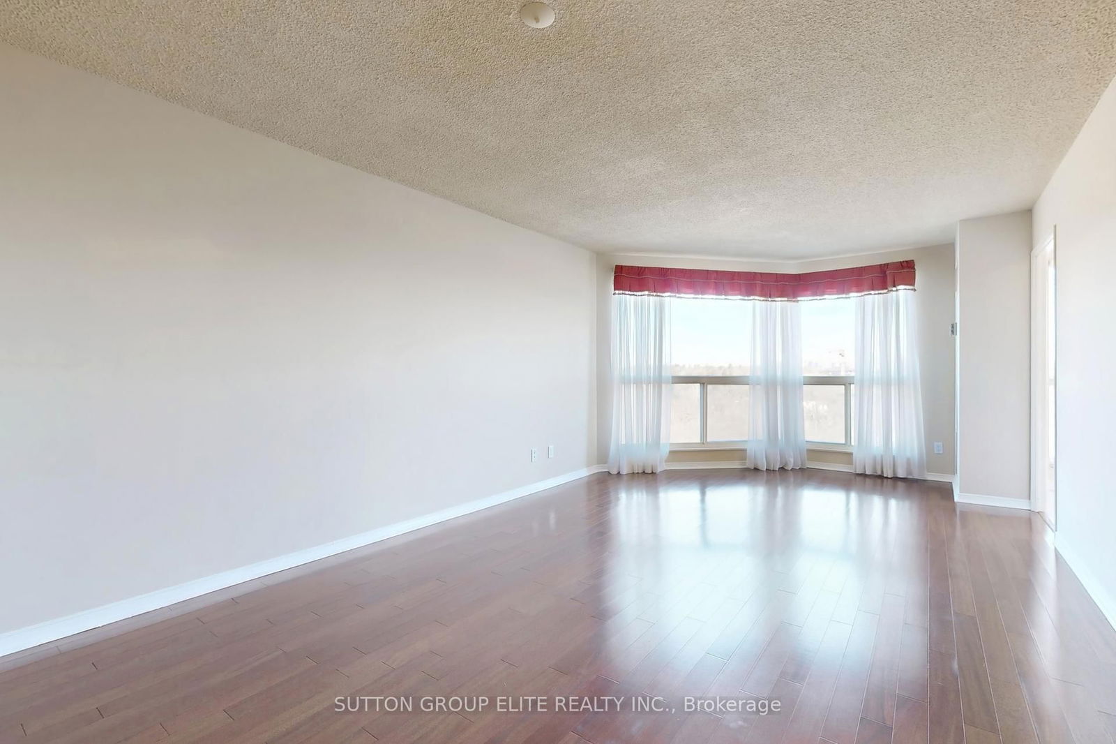 1800 The Collegeway, unit 1005 for rent