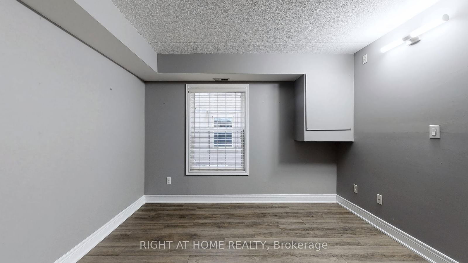 1491 Maple Ave, unit 212 for rent