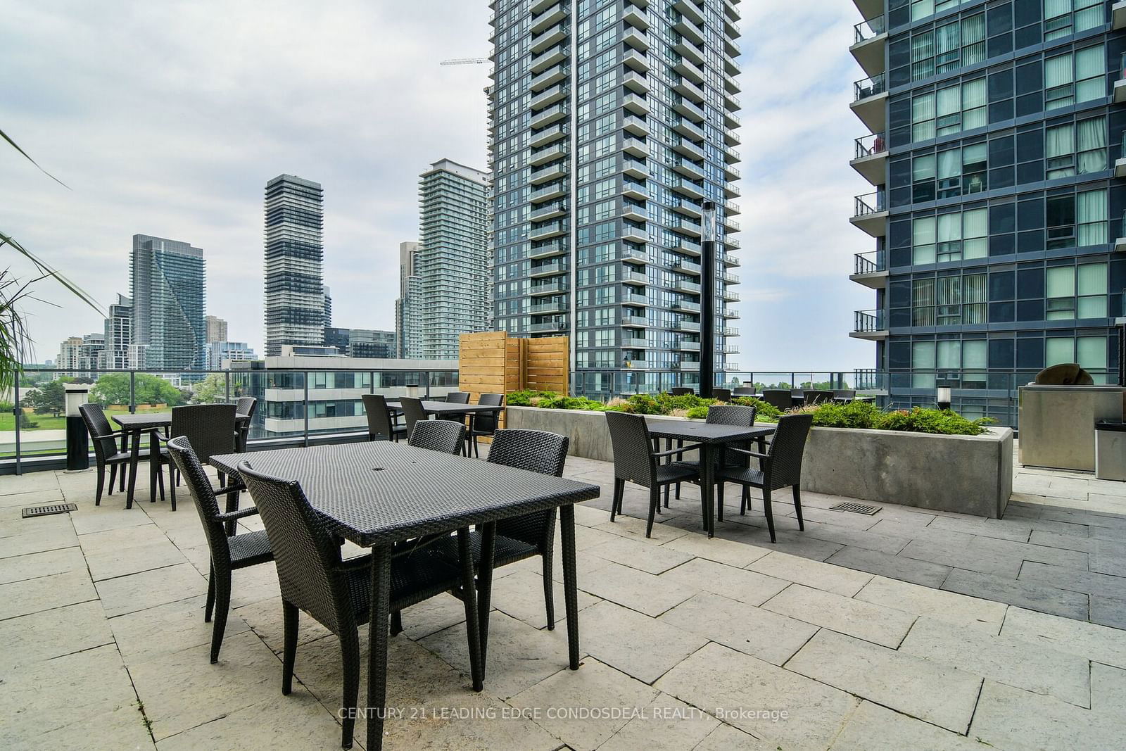 2220 Lake Shore Blvd W, unit 2103 for rent